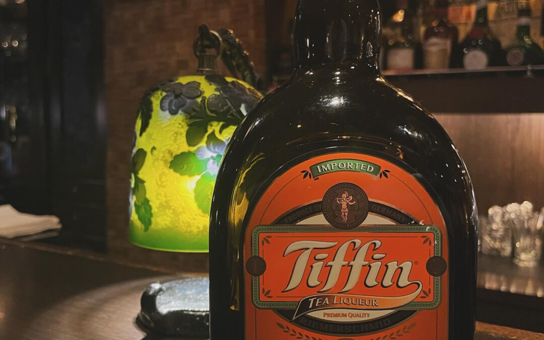 《ティフィン》