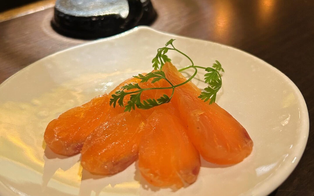 《自家製スモークサーモン》