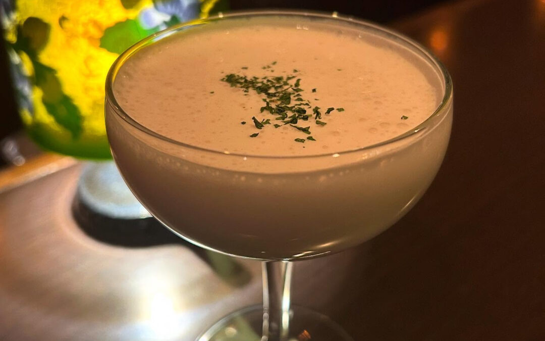 《カブの冷製ポタージュカクテル》、ご好評頂いております