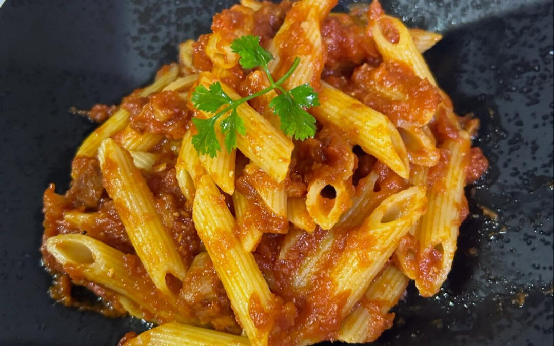 《ペンネアラビアータ》、ソースを少しリニューアルしました