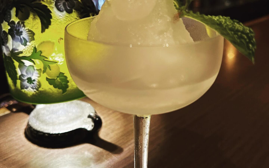 暑い日は《フローズンカクテル》で一杯